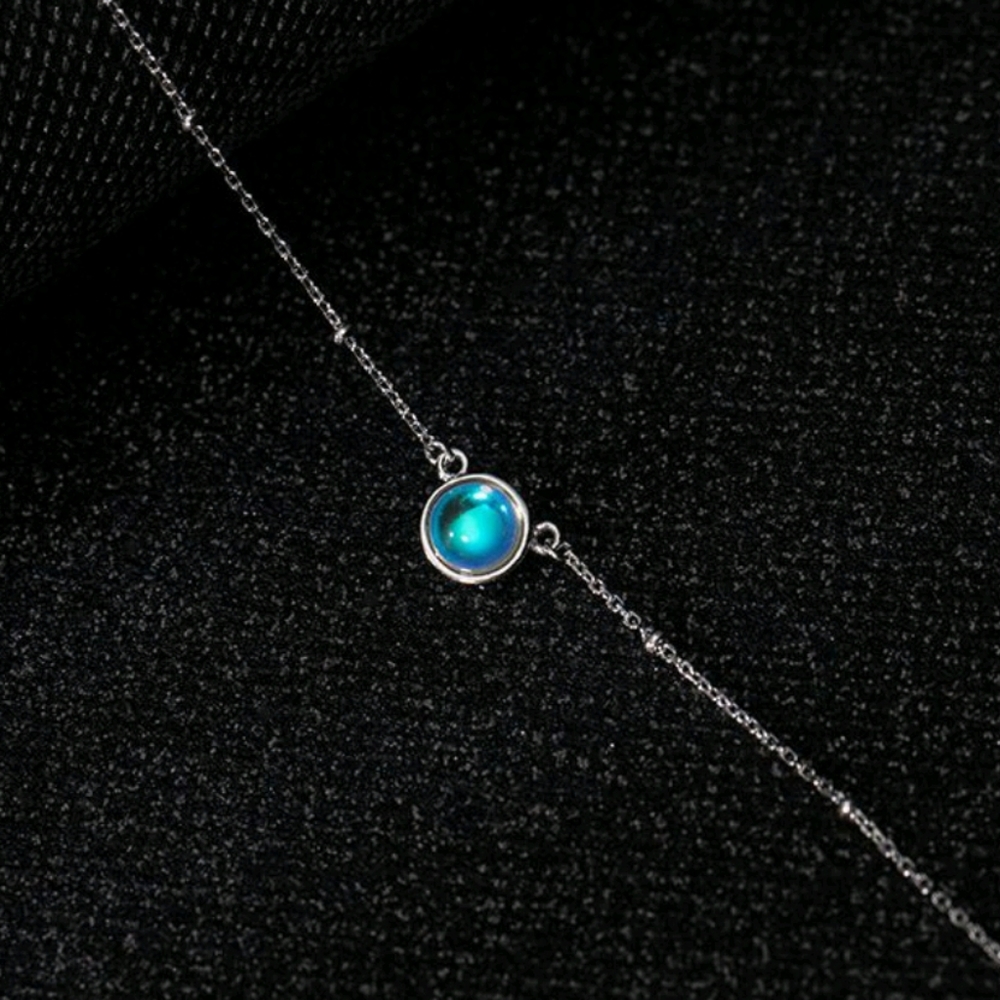 *New!* Gorgeous Silver Moonstone Necklace - Picture 3 of 4